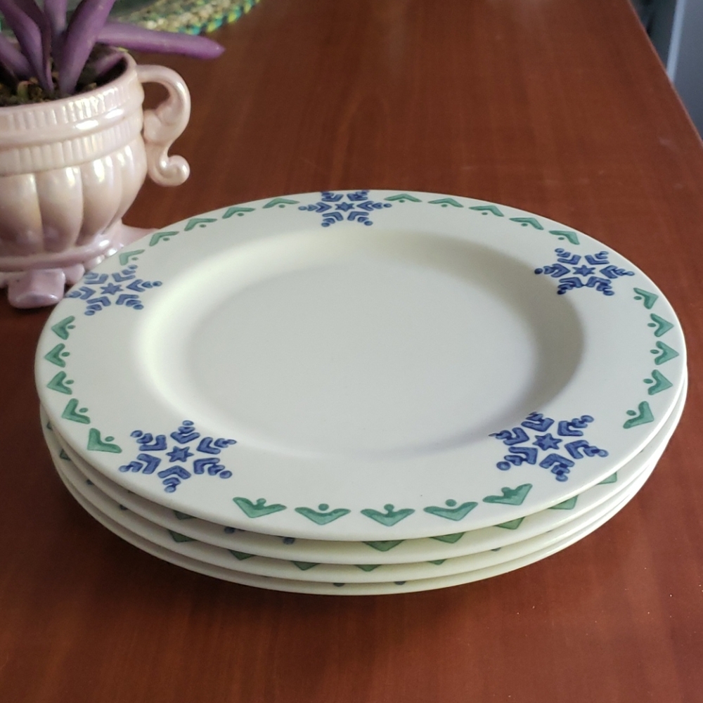 Pfaltzgraff Nordic Christmas Plates